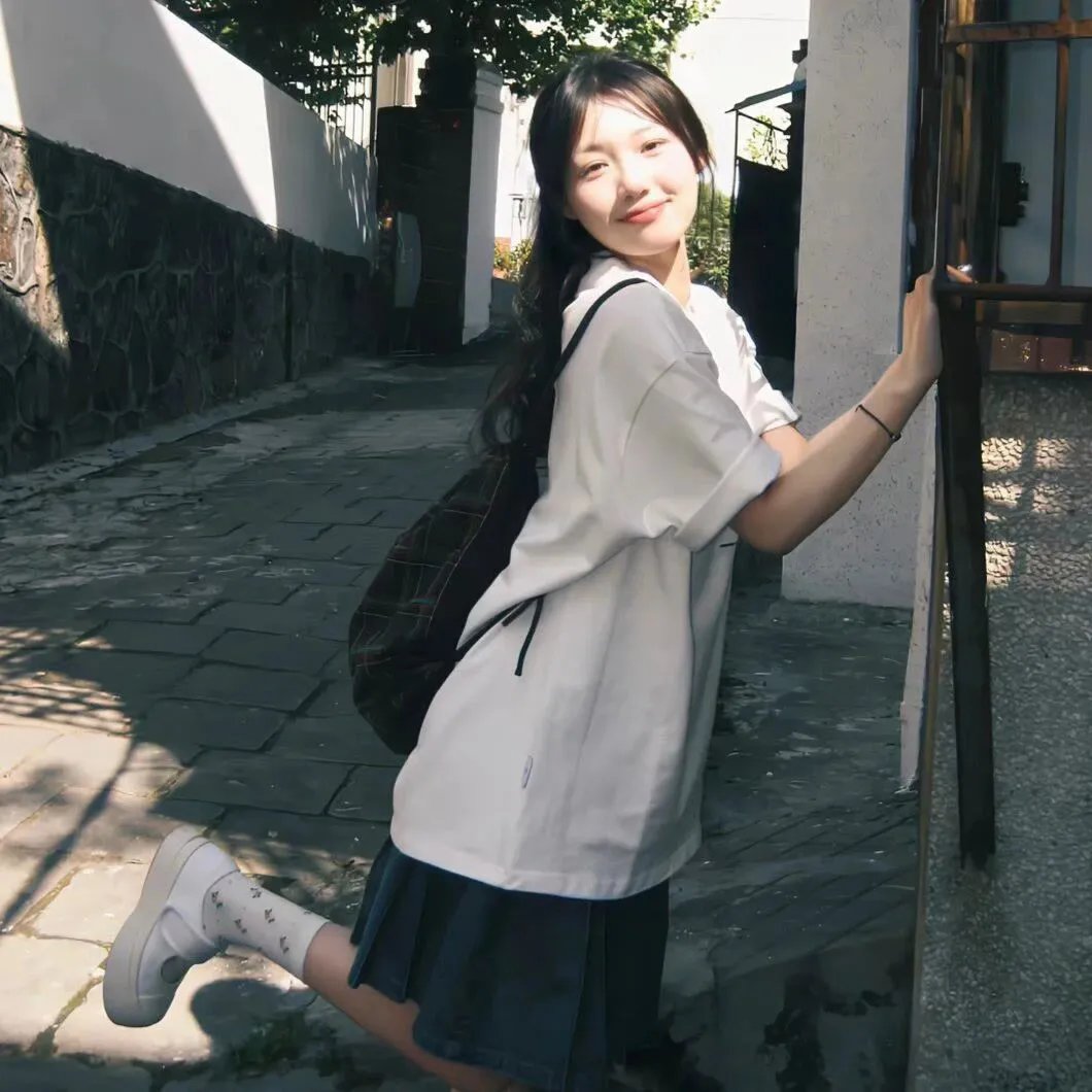 糟糕我被哥哥们包围了